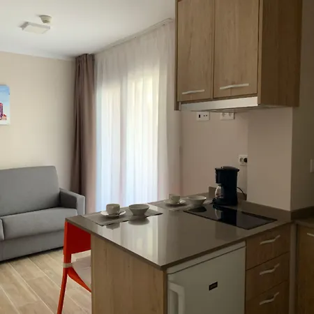 Gbh Hotel-apartamentos Caballito De Mar * Benidorm