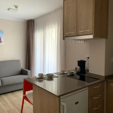 Gbh Hotel-apartamentos Caballito De Mar Benidorm