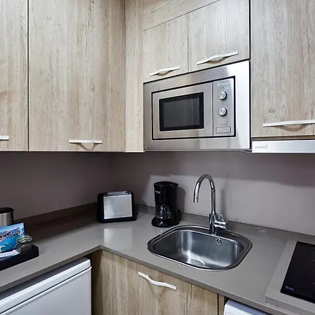 Gbh Hotel-apartamentos Caballito De Mar * Benidorm